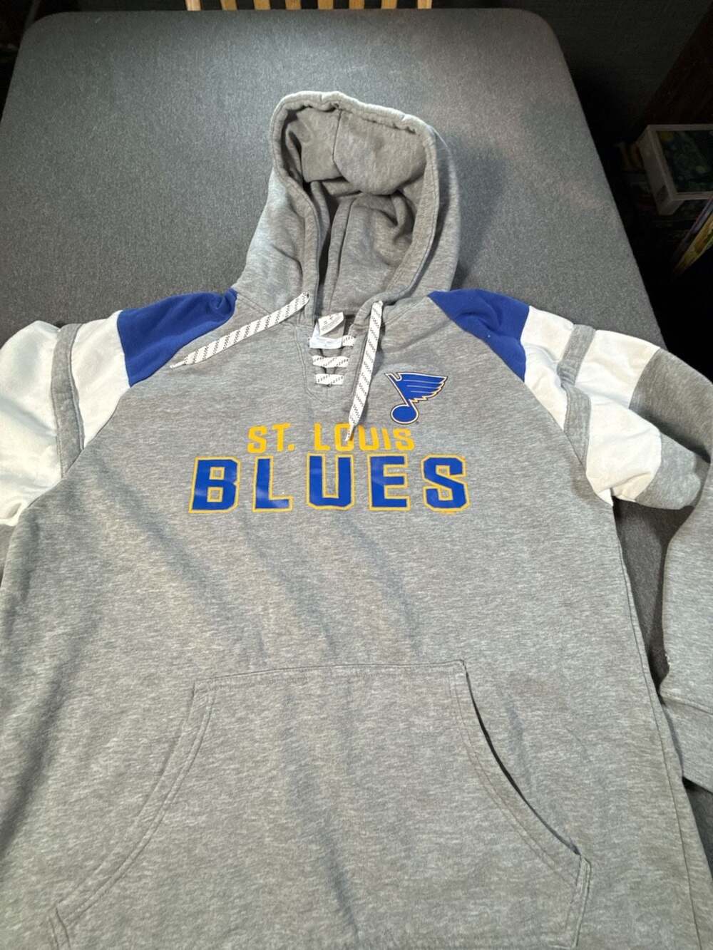 Champion NHL St. Louis Blues Gray Colorblock Lace-Up Hoodie Sweatshirt Size L